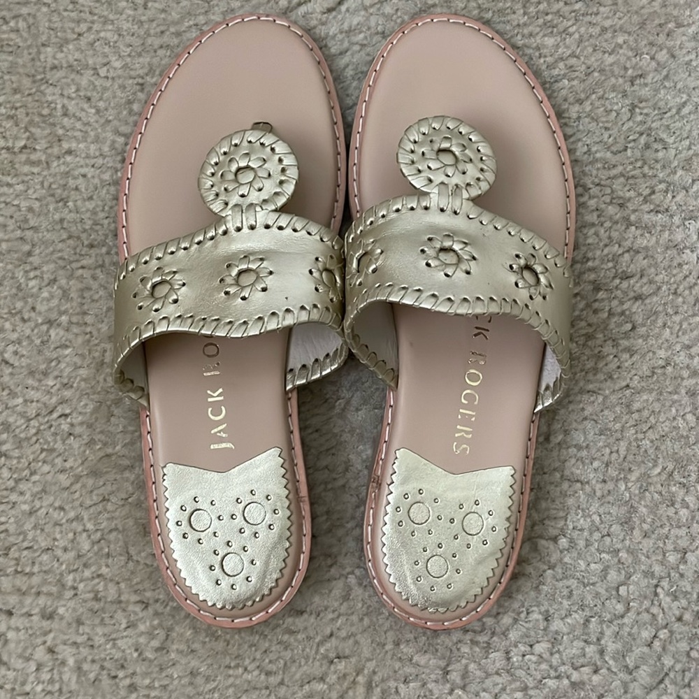 Jack Rogers Jacks II Size 6.5 platinum NWOT